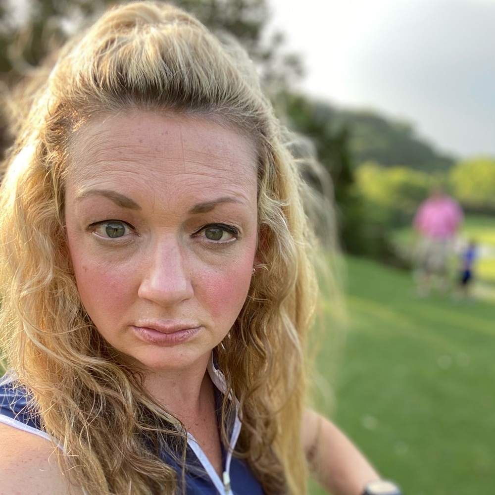 Meet your Posher, Leigh